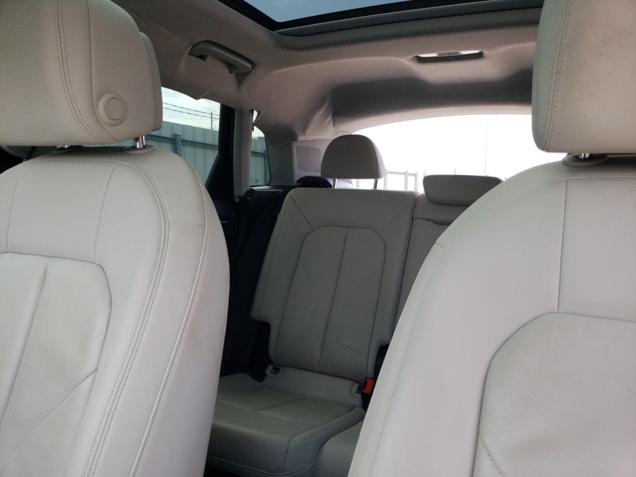 2019 Audi Q3 VIN WA1AECF36K1076791 Copart auction photo, rear end damage thumbnail 10