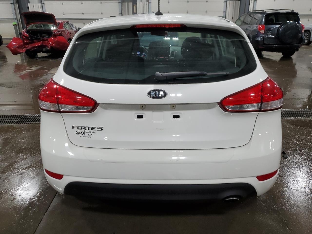 2017 KIA Forte VIN KNAFK5A80H5692455 Copart auction photo, front end damage thumbnail 6
