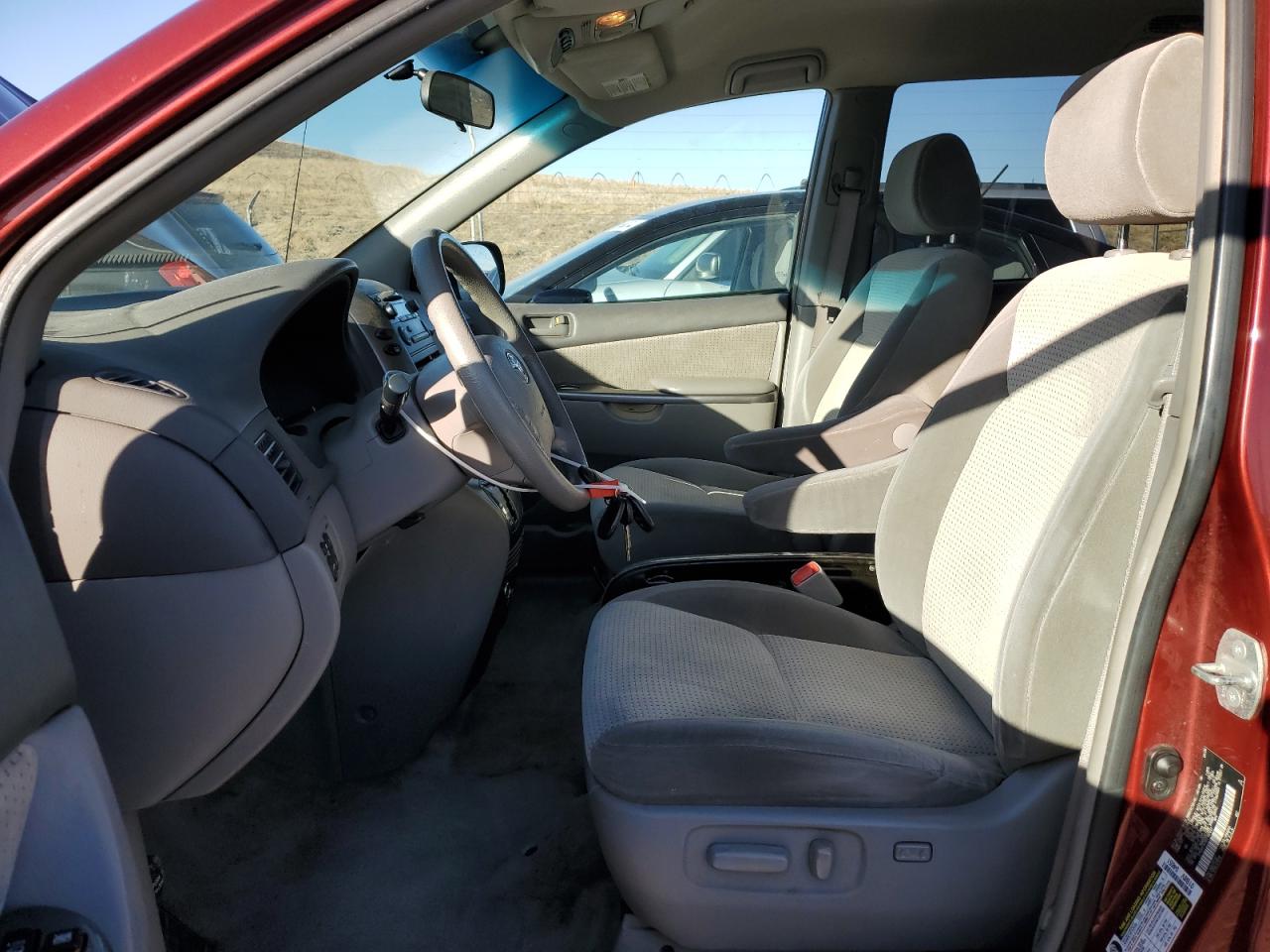2008 Toyota Sienna VIN 5TDZK23CX8S197447 Copart auction photo, side damage thumbnail 7