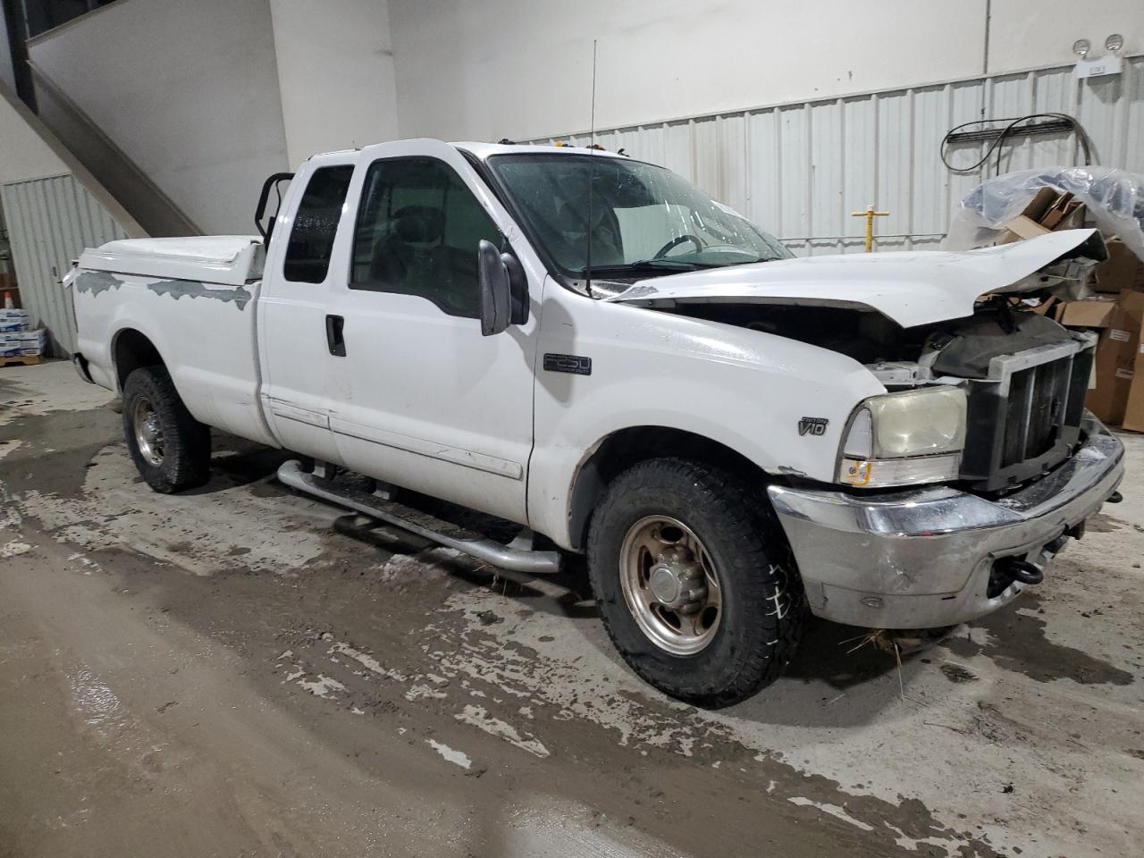 2003 Ford F250 VIN 1FTNX20S13EA03575 Copart auction photo, all over damage thumbnail 4