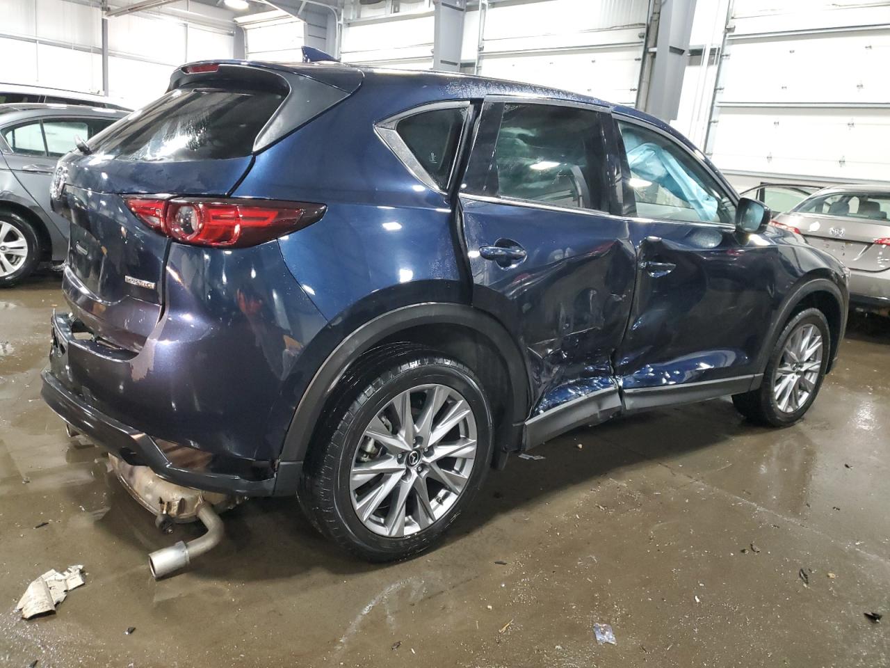 2020 Mazda CX-5 VIN JM3KFBDM4L1836562 Copart auction photo, side / rear end damage thumbnail 3