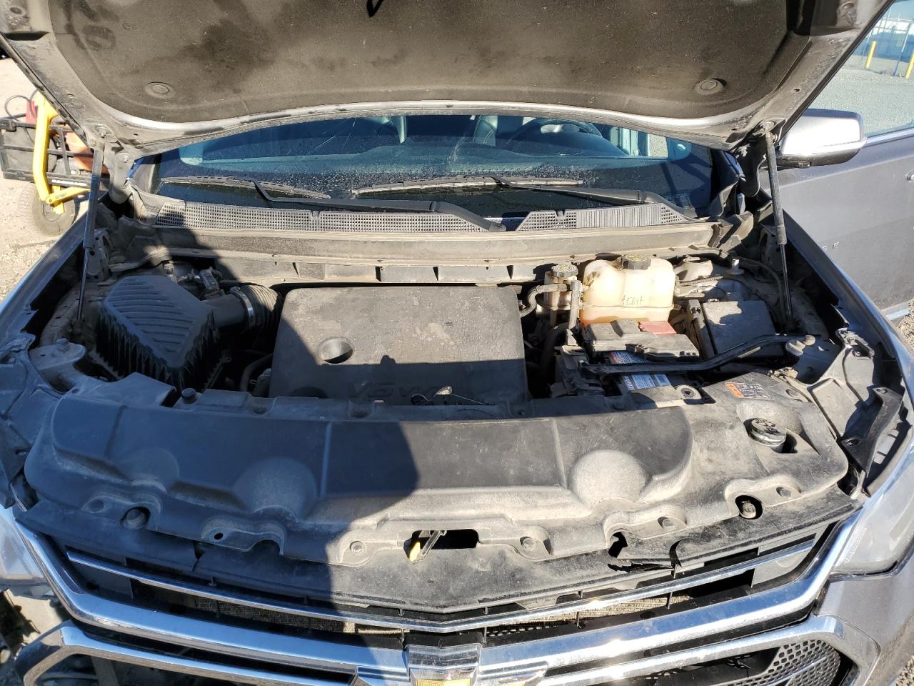 2020 Chevrolet Traverse VIN 1GNEVKKW6LJ226148 Copart auction photo, front end / minor dent/scratches damage thumbnail 13
