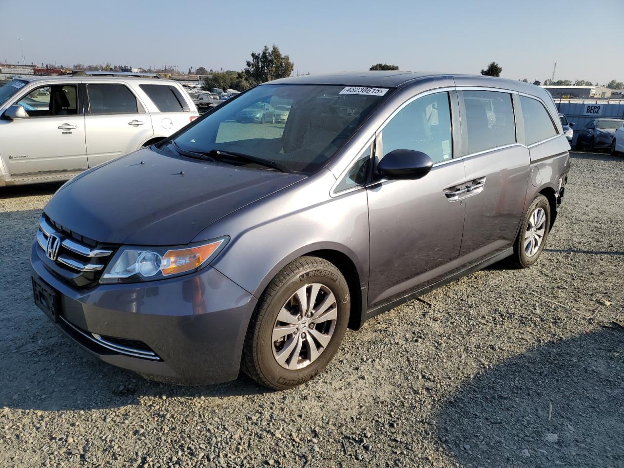 2016 Honda Odyssey VIN 5FNRL5H63GB028942