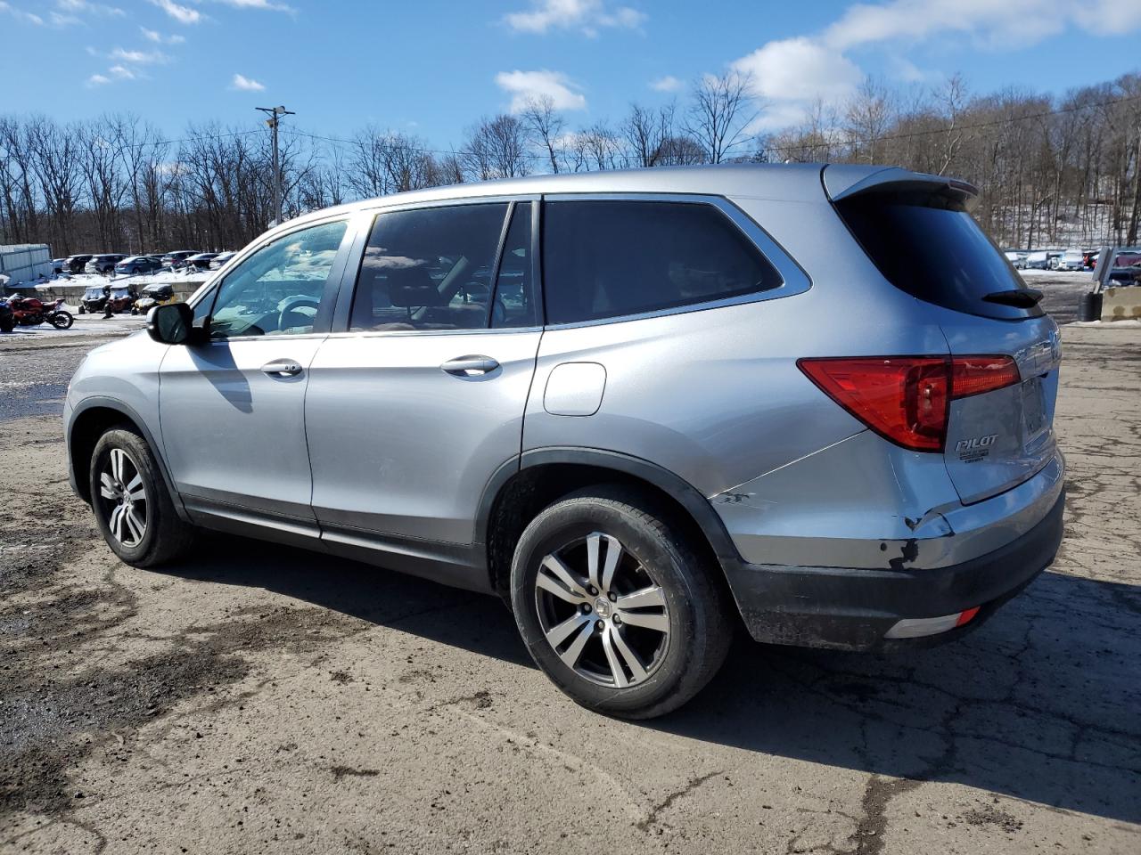 2018 Honda Pilot VIN 5FNYF6H59JB055862 Copart auction photo, front end / minor dent/scratches damage thumbnail 2