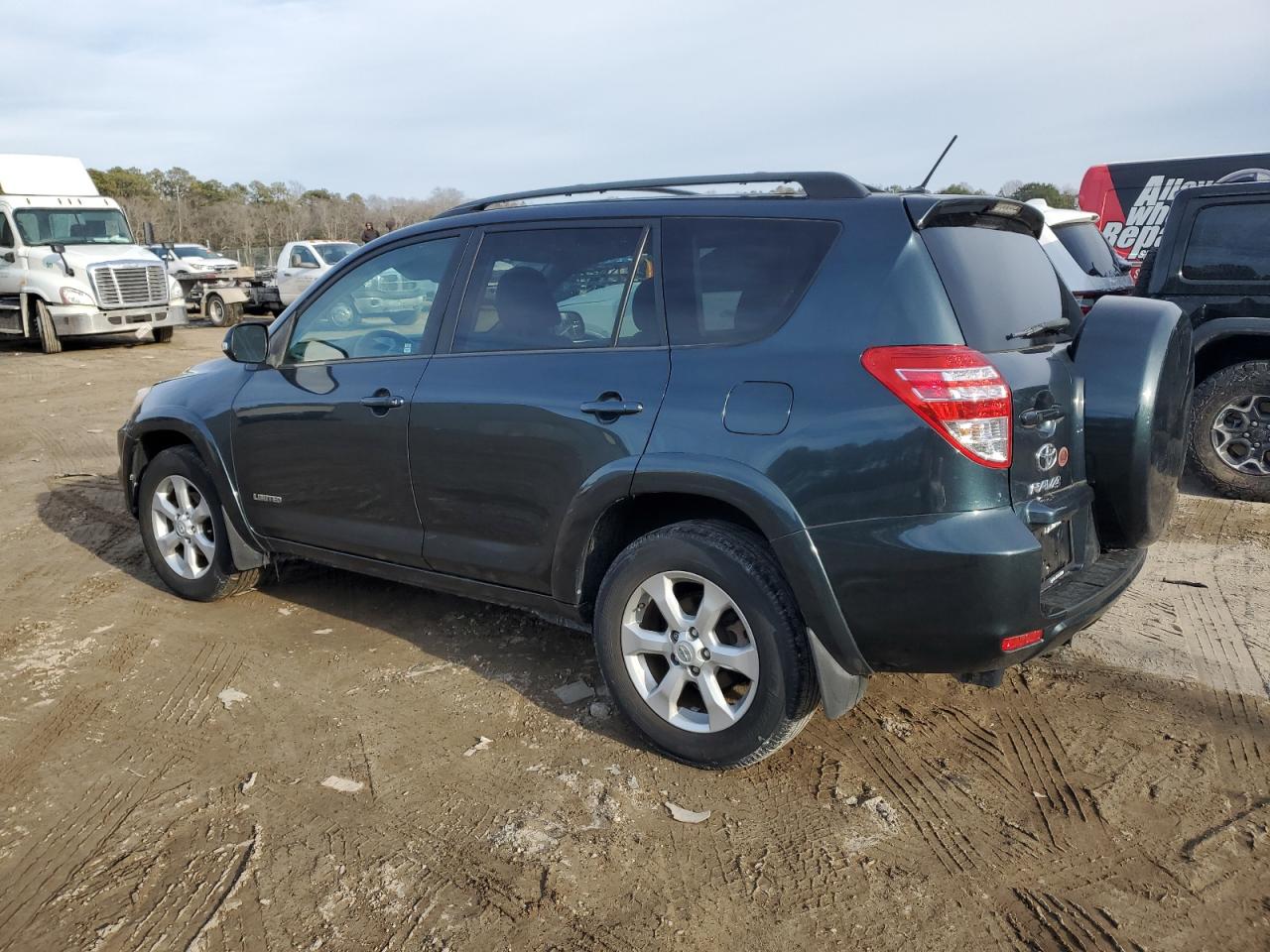 2012 Toyota RAV 4 VIN 2T3DK4DV0CW076391 Copart auction photo, front end / undercarriage damage thumbnail 2