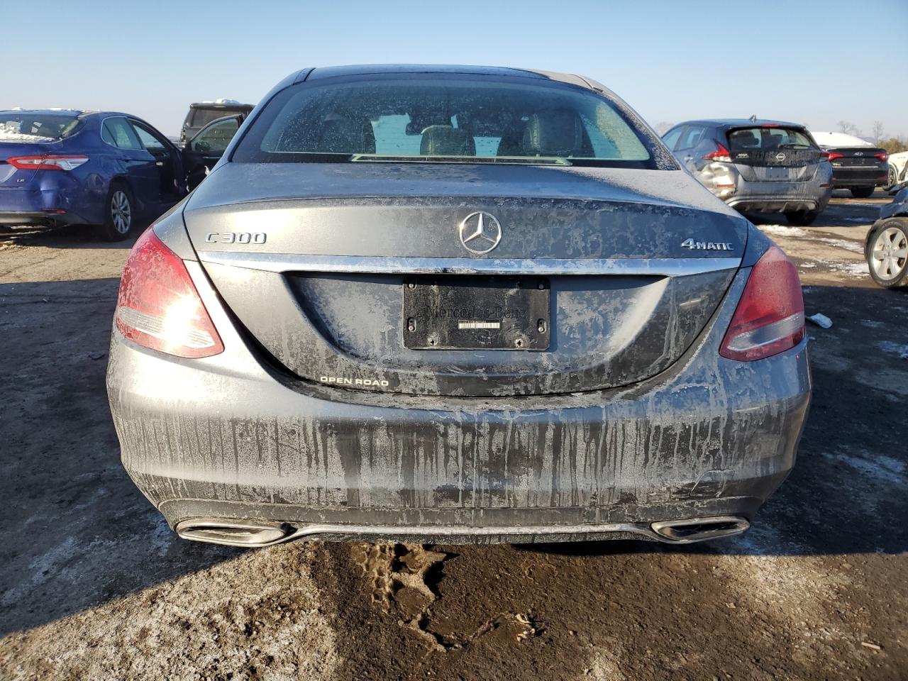 2017 Mercedes-Benz C-klasse VIN 55SWF4KB0HU207305 Copart auction photo, front end / side damage thumbnail 6