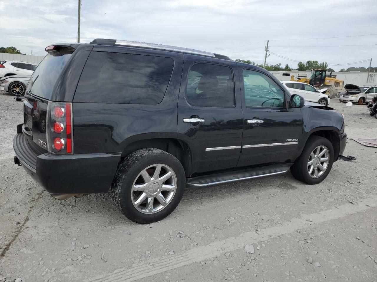 2013 GMC Yukon VIN 1GKS1EEF3DR269759 Copart auction photo, front end damage thumbnail 3
