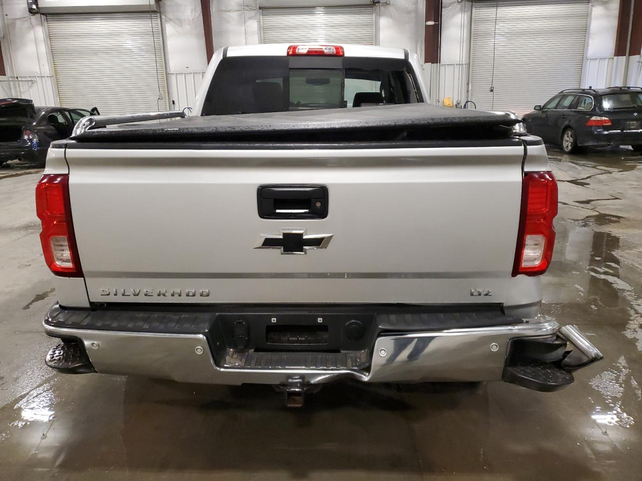 2017 Chevrolet Silverado VIN 3GCUKSEC7HG216705 Copart auction photo, rear end / side damage thumbnail 6