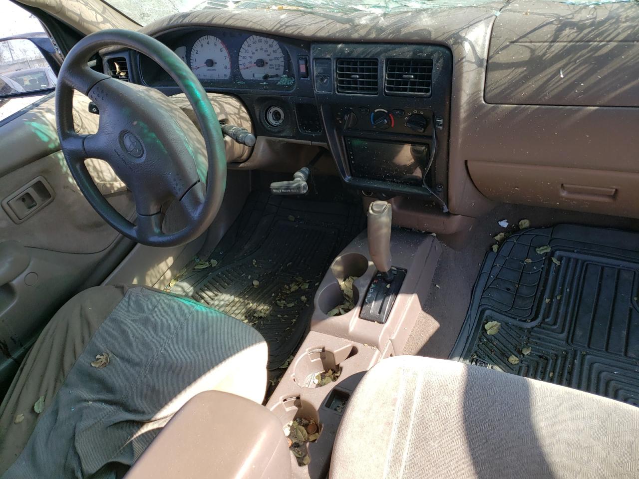 2002 Toyota Tacoma VIN 5TESM92N02Z069154 Copart auction photo, vandalism damage thumbnail 8