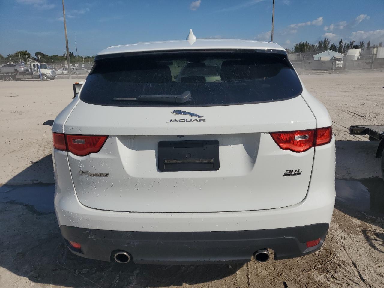 2018 Jaguar F-Pace VIN SADCJ2GX7JA236427 Copart auction photo, side damage thumbnail 6