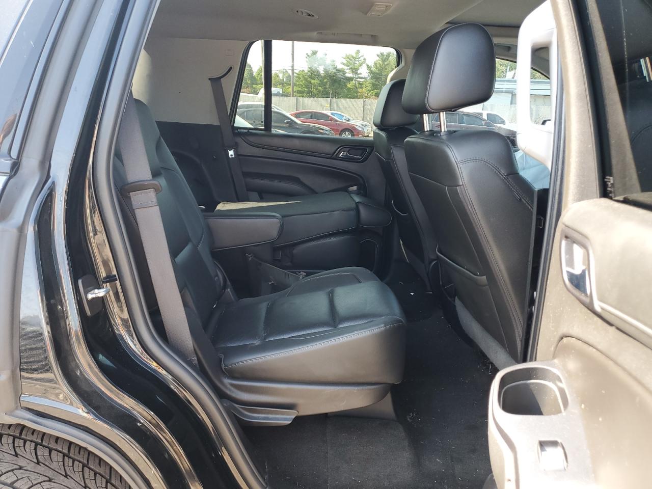 2018 Chevrolet Tahoe VIN 1GNSKCKCXJR167885 Copart auction photo, front end / side damage thumbnail 11