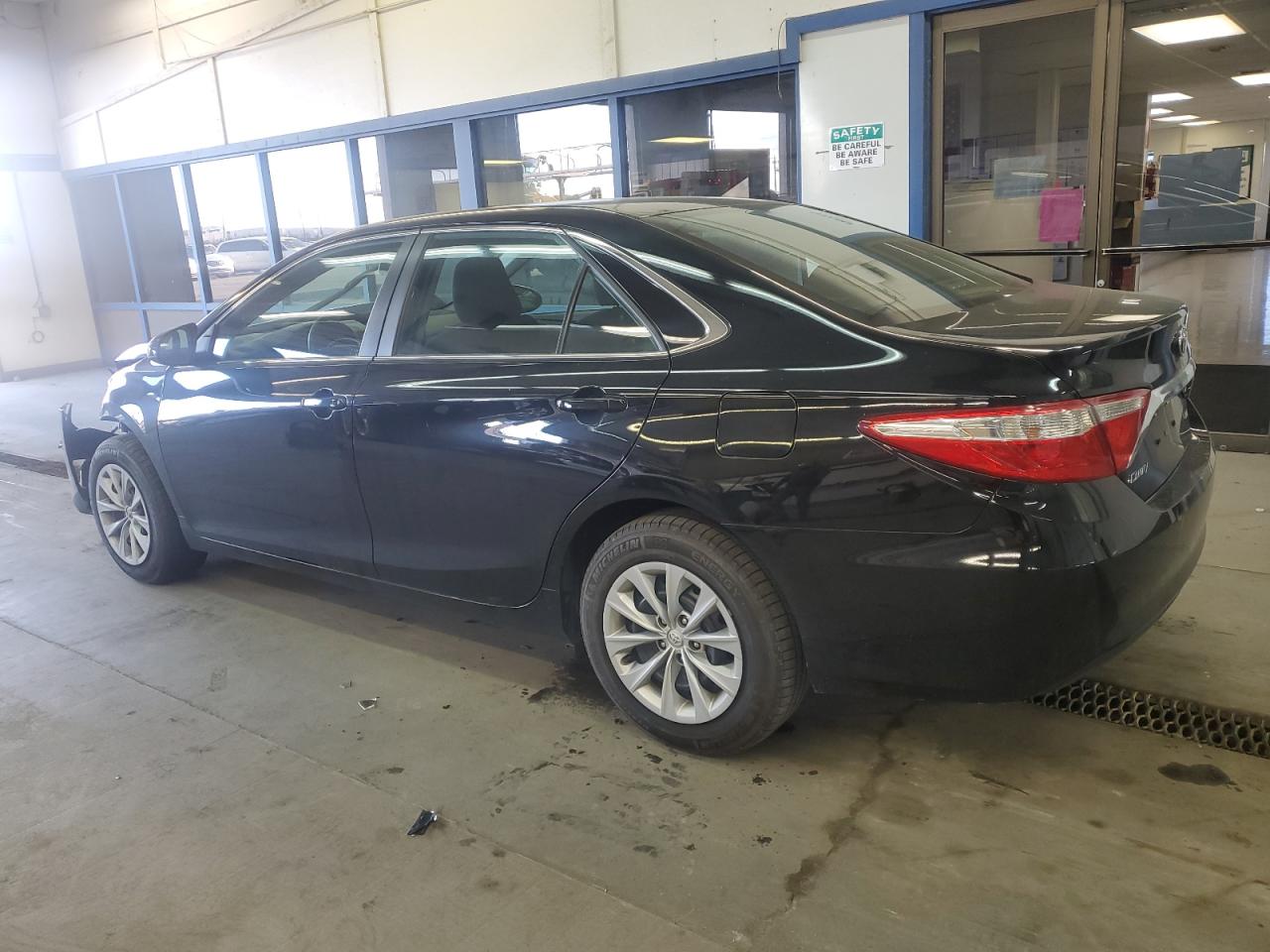 2016 Toyota Camry VIN 4T4BF1FK8GR523096 Copart auction photo, front end / side damage thumbnail 2