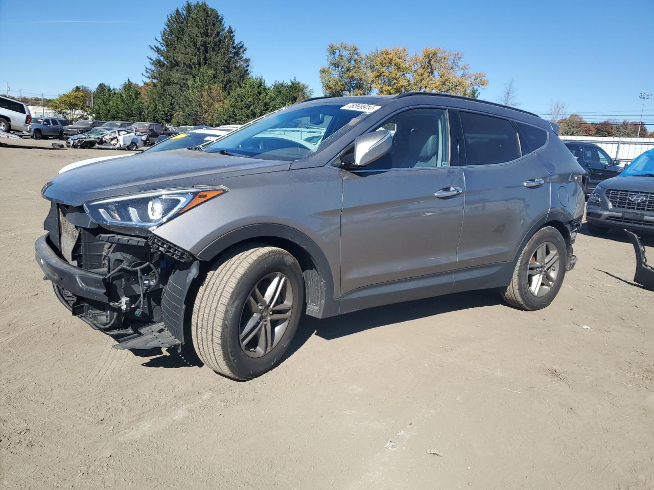 2017 Hyundai Santa Fe VIN 5XYZU3LB9HG388233