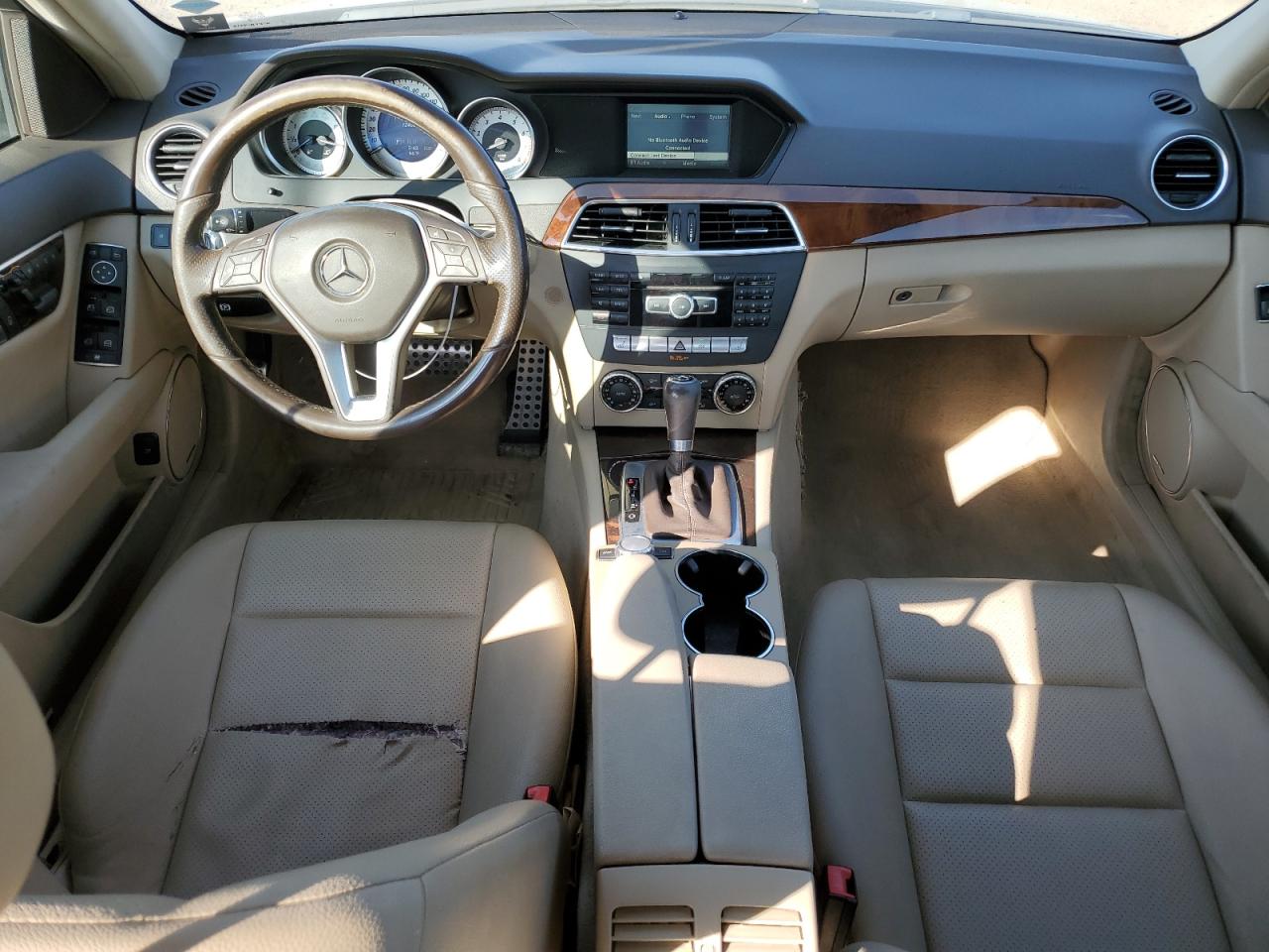 2014 Mercedes-Benz C-klasse VIN WDDGF8AB3EG246718 Copart auction photo, front end damage thumbnail 8