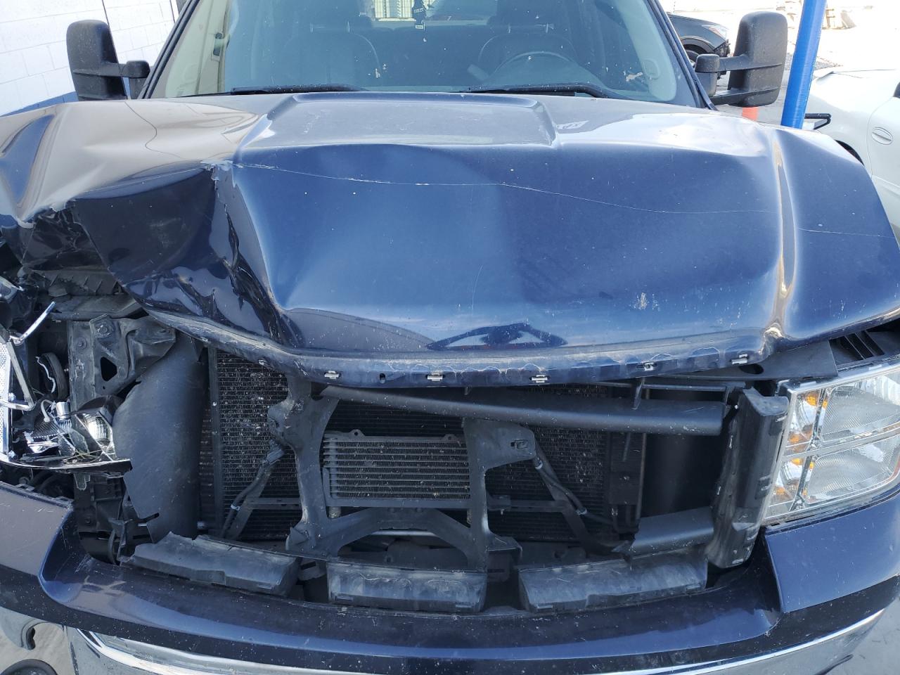 2011 GMC Sierra VIN 3GTP2WE38BG284653 Copart auction photo, front end damage thumbnail 11