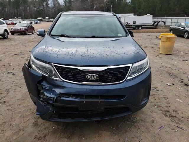 2015 KIA Sorento VIN 5XYKT3A63FG597894 Copart auction photo, front end / side damage thumbnail 11