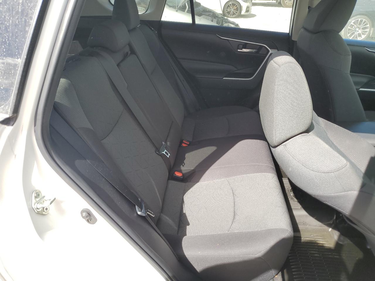 2022 Toyota RAV 4 VIN 2T3P1RFVXNC313497 Copart auction photo, water/flood / minor dent/scratches damage thumbnail 11