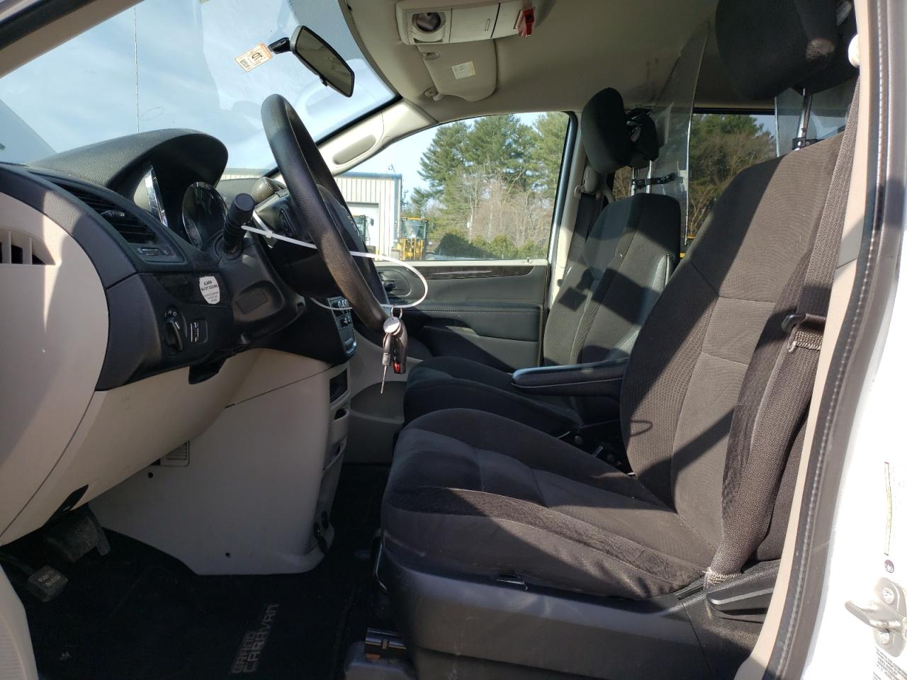 2017 Dodge Caravan VIN 2C4RDGBG7HR793510 Copart auction photo, rear end / minor dent/scratches damage thumbnail 7