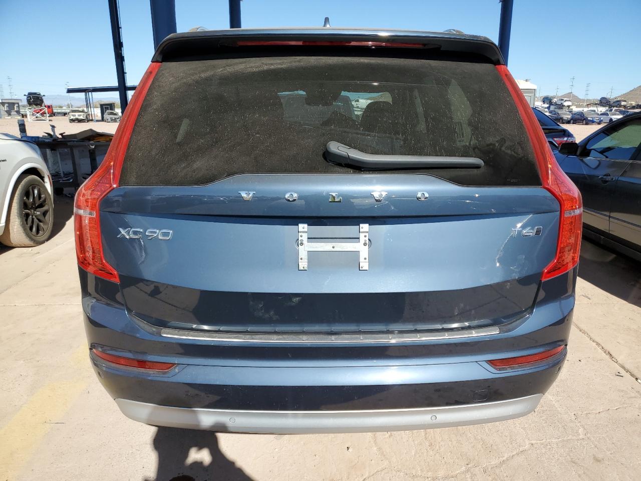 2022 Volvo XC90 VIN YV4A221K9N1811613 Copart auction photo, front end damage thumbnail 6