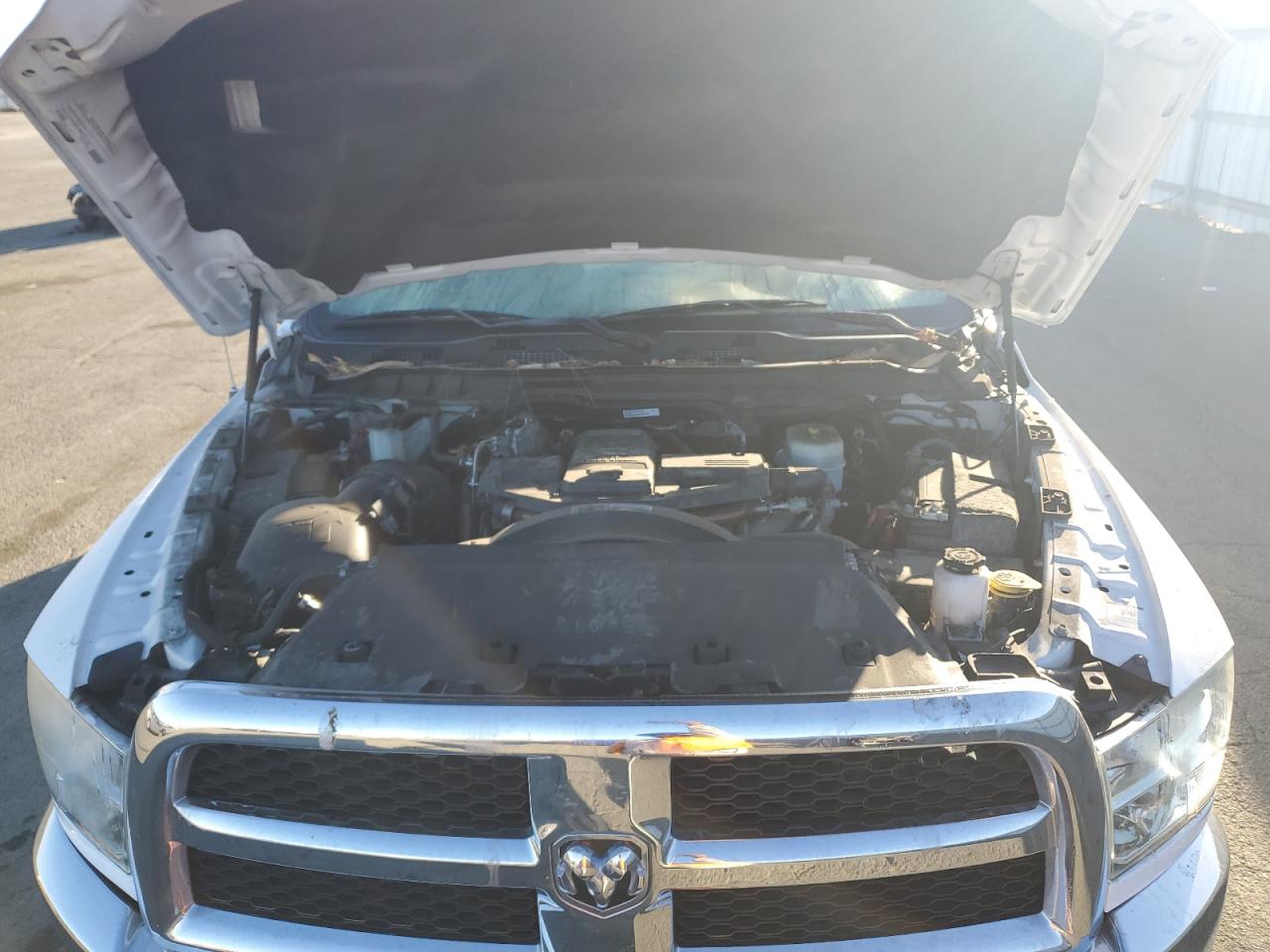 2018 RAM 2500 VIN 3C6UR5CL4JG420326 Copart auction photo, rear end / vandalism damage thumbnail 12