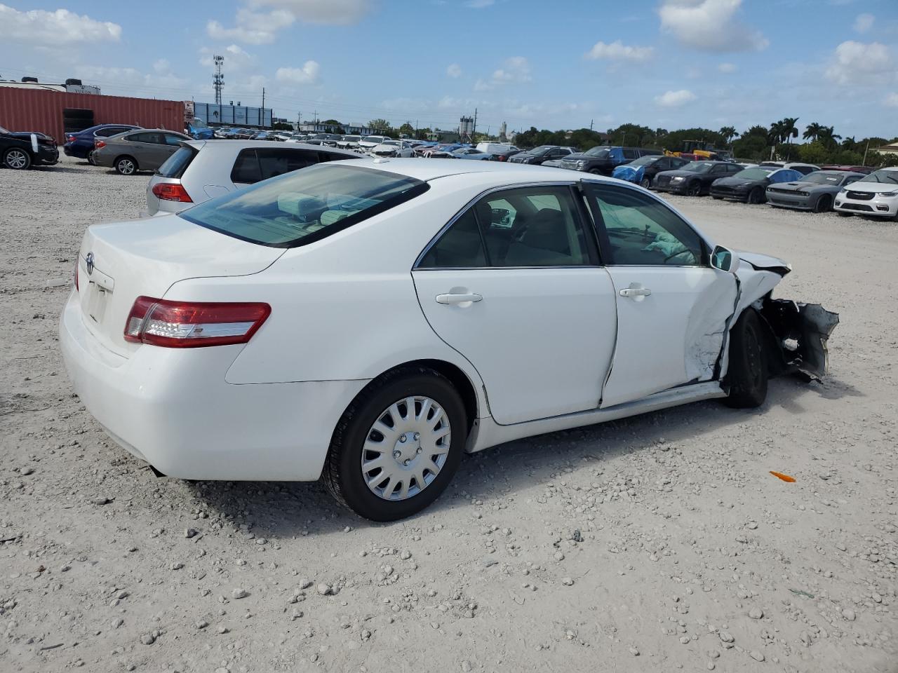 2011 Toyota Camry VIN 4T1BF3EK7BU654794 Copart auction photo, front end / side damage thumbnail 3
