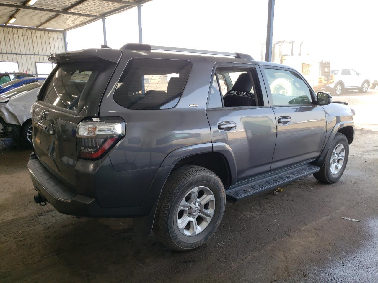 2019 Toyota 4Runner VIN JTEBU5JR8K5632267 Copart auction photo, front end / side damage thumbnail 3