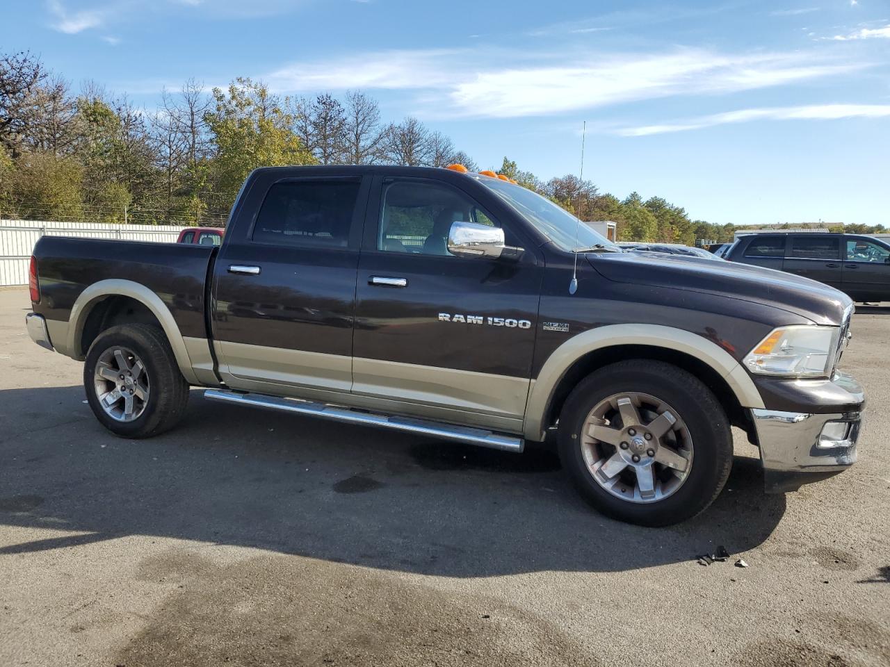 2011 Dodge RAM VIN 1D7RV1CT4BS578247 Copart auction photo, front end / minor dent/scratches damage thumbnail 4
