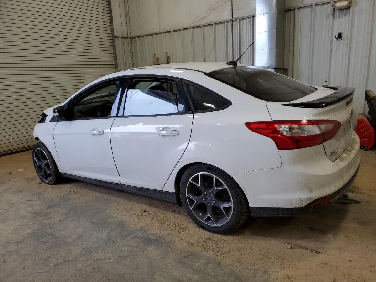 2014 Ford Focus VIN 1FADP3F22EL354606 Copart auction photo, front end damage thumbnail 2