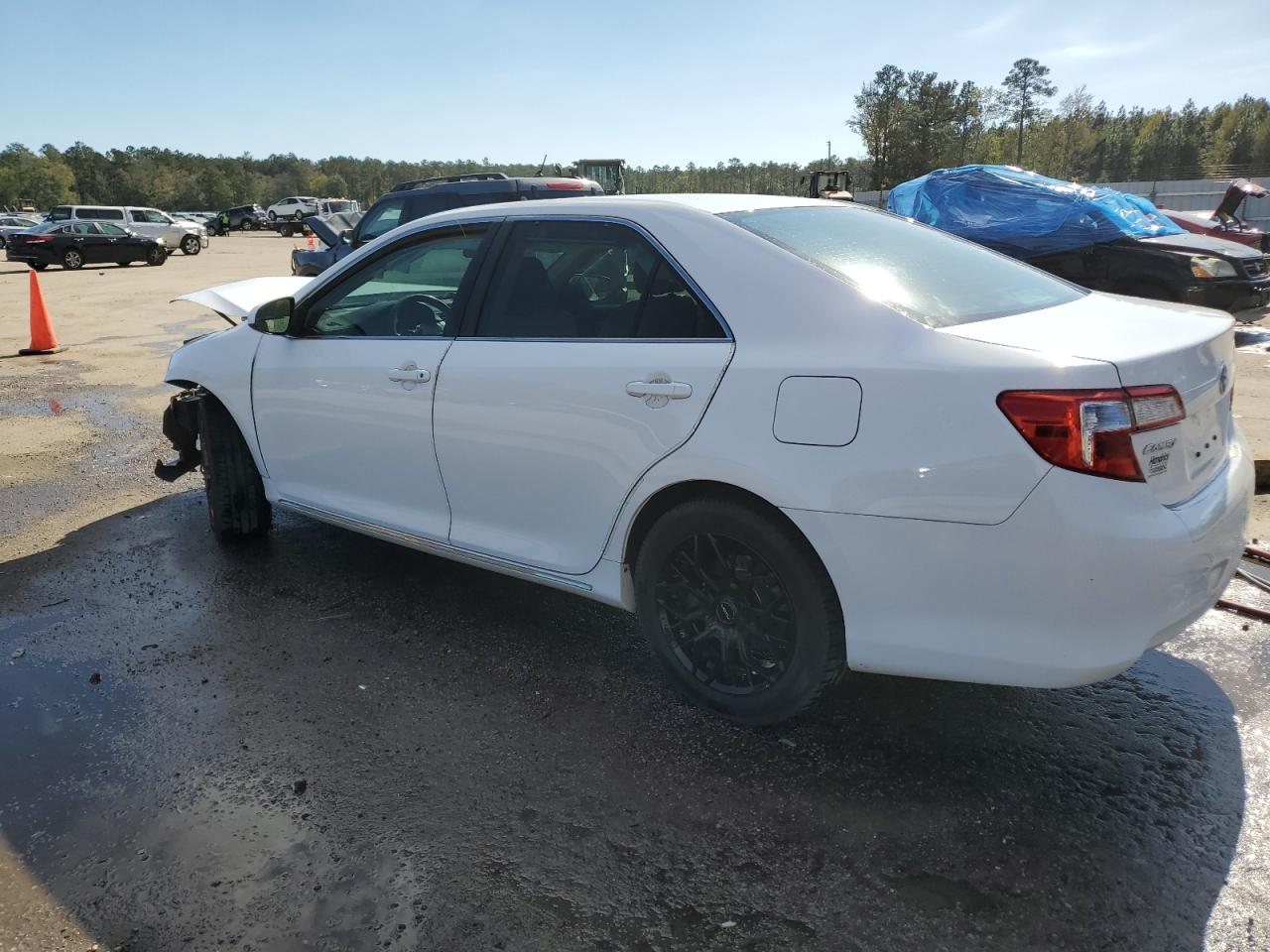 2014 Toyota Camry VIN 4T1BF1FK8EU450352 Copart auction photo, front end damage thumbnail 2