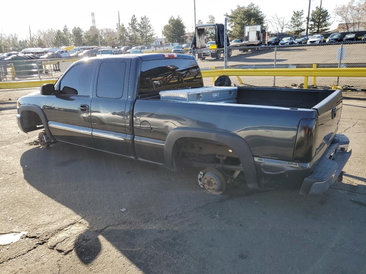 2004 GMC Sierra VIN 1GTEK19T44E393660 Copart auction photo, rear end / hail damage thumbnail 2