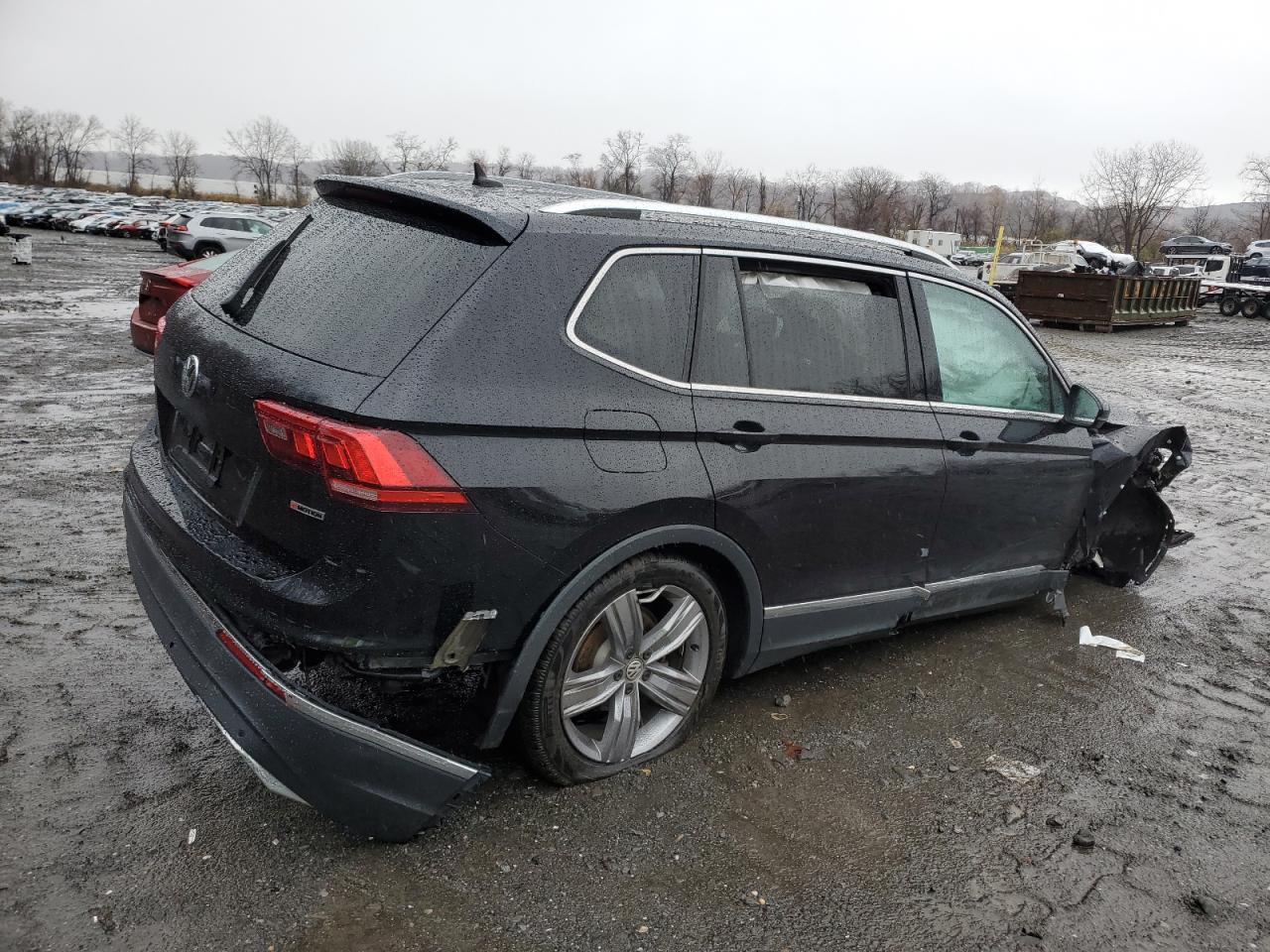 2021 Volkswagen Tiguan VIN 3VV2B7AX5MM002564 Copart auction photo, front end / undercarriage damage thumbnail 3