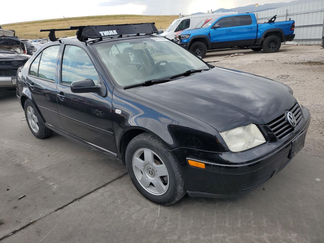 2001 Volkswagen Jetta VIN 3VWSS29M41M072366 Copart auction photo, hail damage thumbnail 4