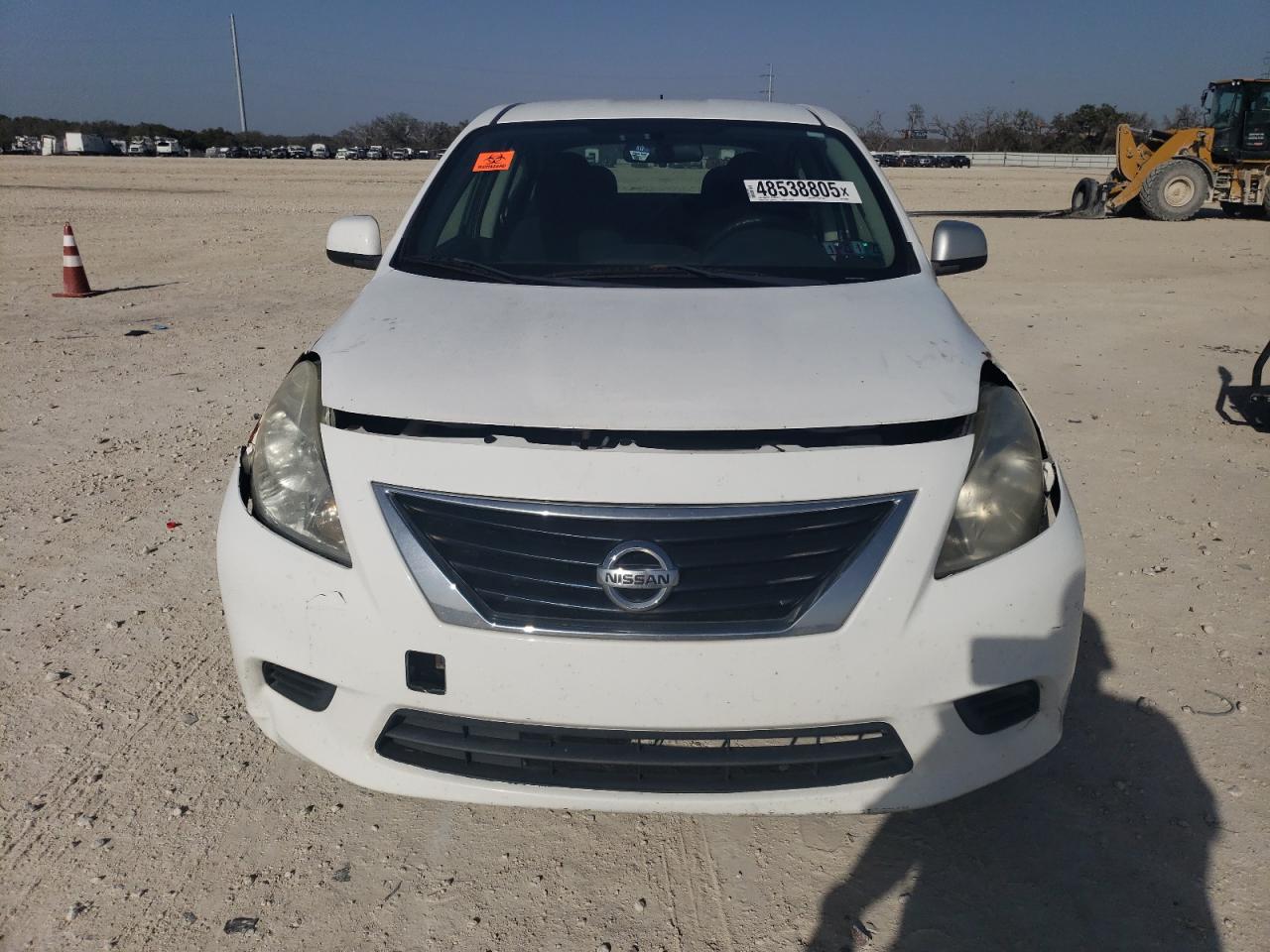 2014 Nissan Versa VIN 3N1CN7AP1EL813962 Copart auction photo, minor dent/scratches damage thumbnail 5