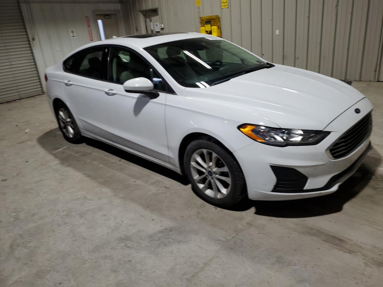 2020 Ford Fusion VIN 3FA6P0HD5LR184245 Copart auction photo, minor dent/scratches damage thumbnail 4