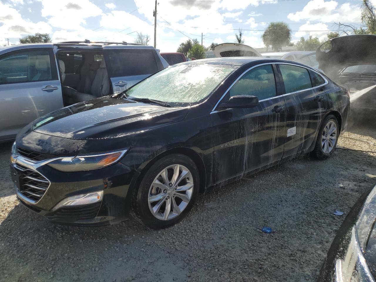 2022 Chevrolet Malibu VIN 1G1ZD5ST0NF124332