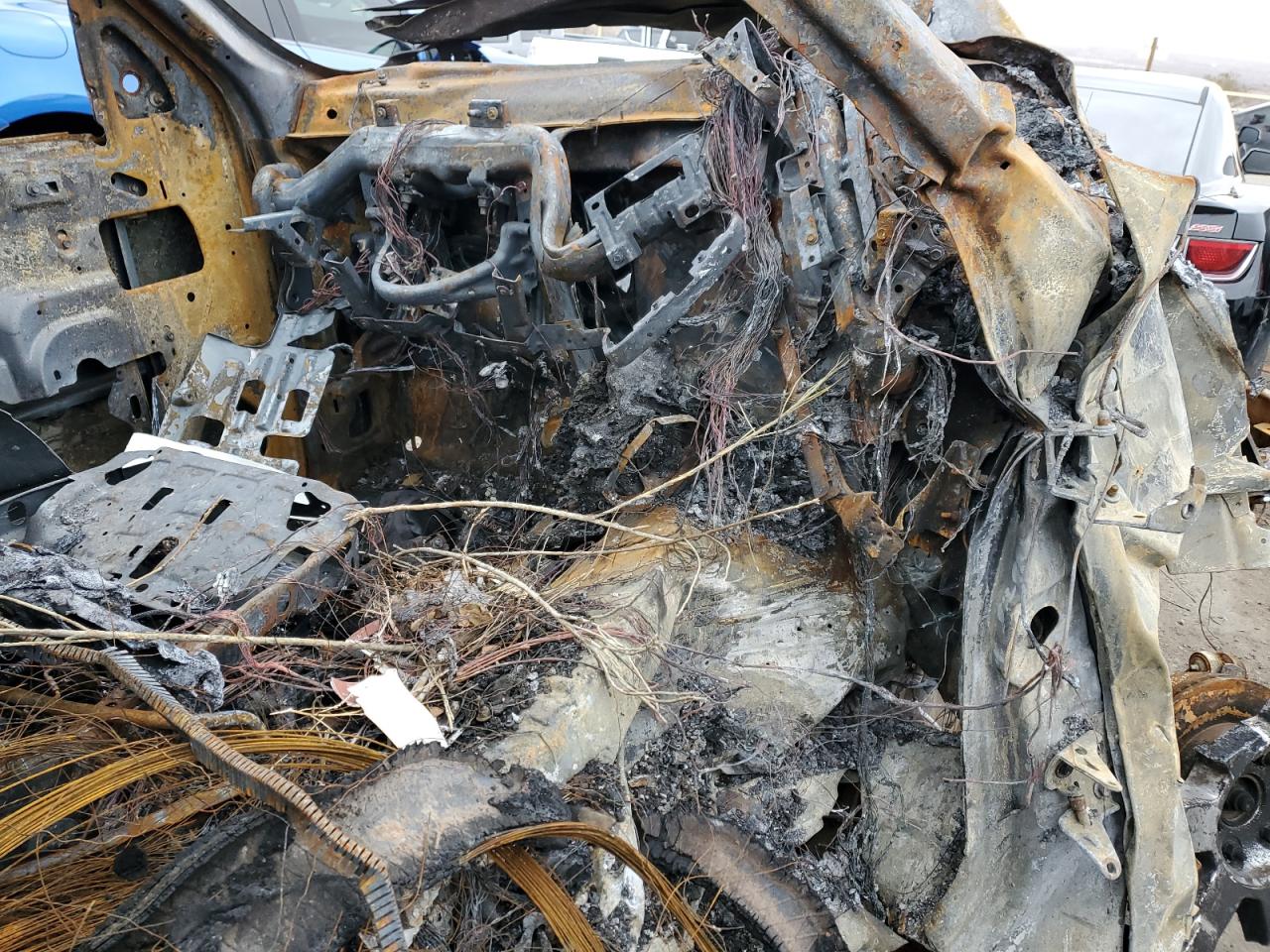 2009 Cadillac Escalade VIN 1GYFK26299R143167 Copart auction photo, burn damage thumbnail 8