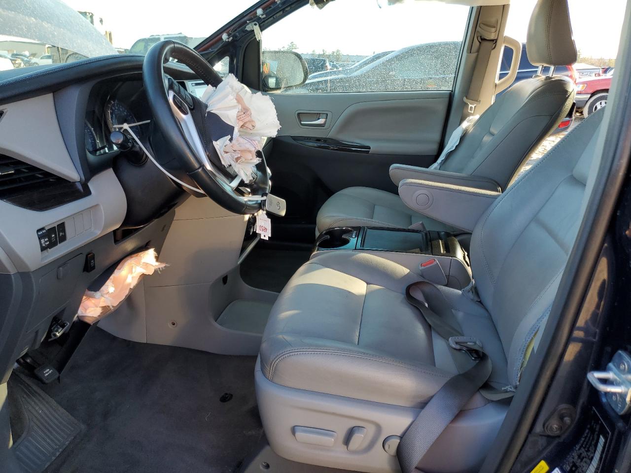 2019 Toyota Sienna VIN 5TDYZ3DC9KS972971 Copart auction photo, front end damage thumbnail 7