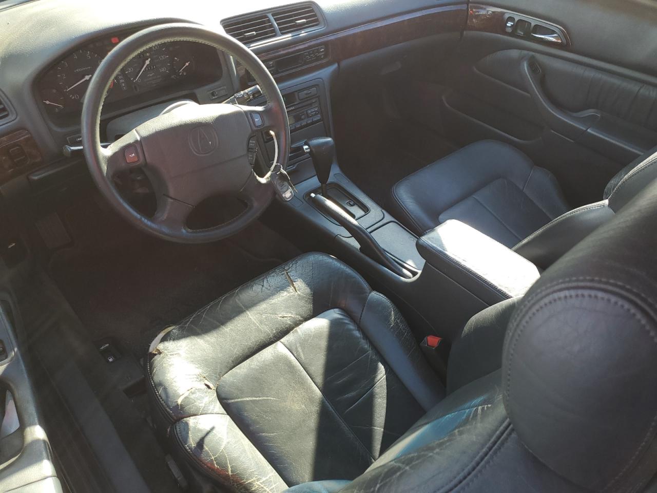 1997 Acura CL VIN 19UYA1256VL020498 Copart auction photo, minor dent/scratches damage thumbnail 8