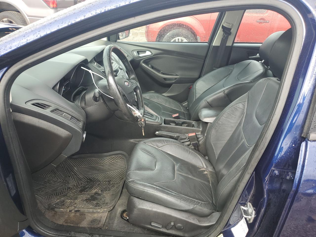 2016 Ford Focus VIN 1FADP3K28GL325782 Copart auction photo, front end / minor dent/scratches damage thumbnail 7