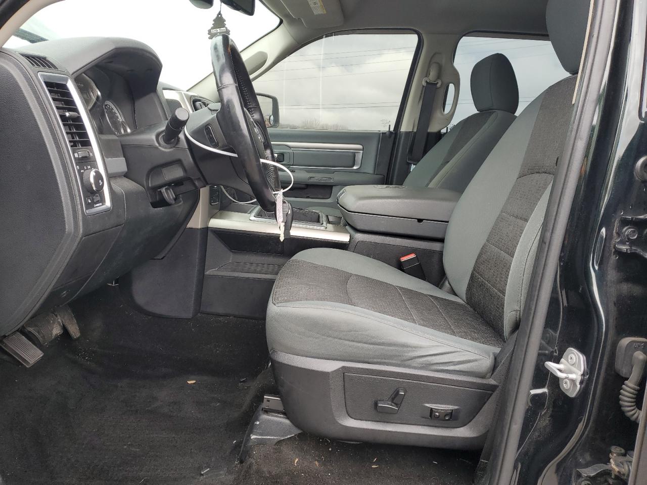 2015 RAM 1500 VIN 1C6RR7LG1FS684091 Copart auction photo, rear end damage thumbnail 7