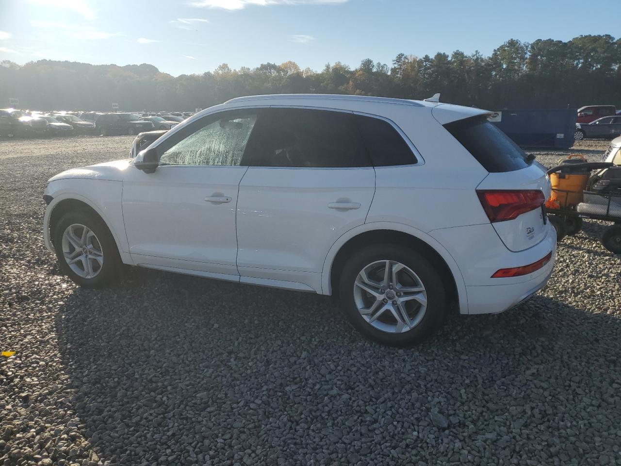 2018 Audi Q5 VIN WA1BNBFY9J2180274 Copart auction photo, front end / minor dent/scratches damage thumbnail 2
