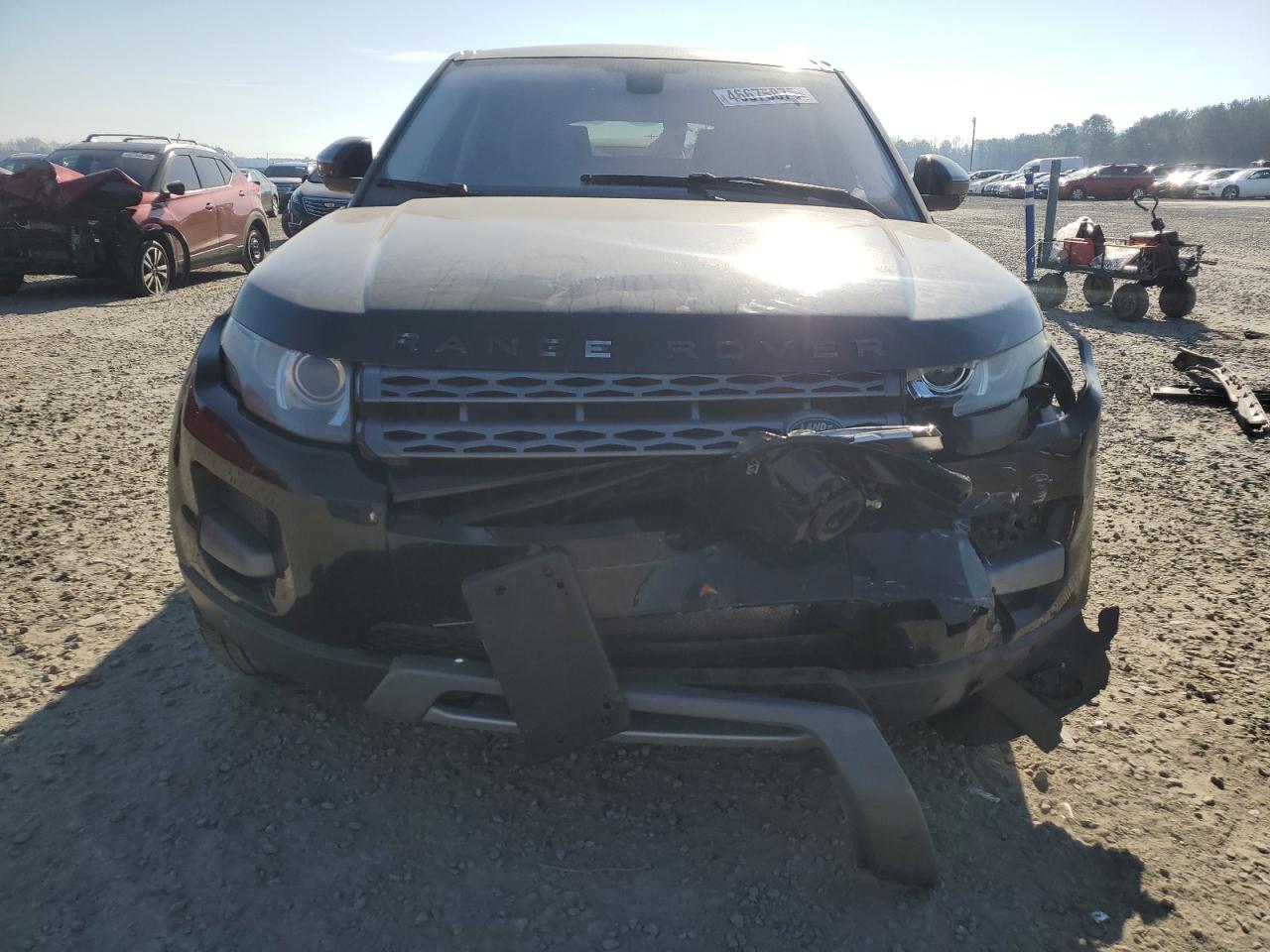 2015 Land Rover Range Rover VIN SALVN2BG0FH977946 Copart auction photo, front end / side damage thumbnail 5