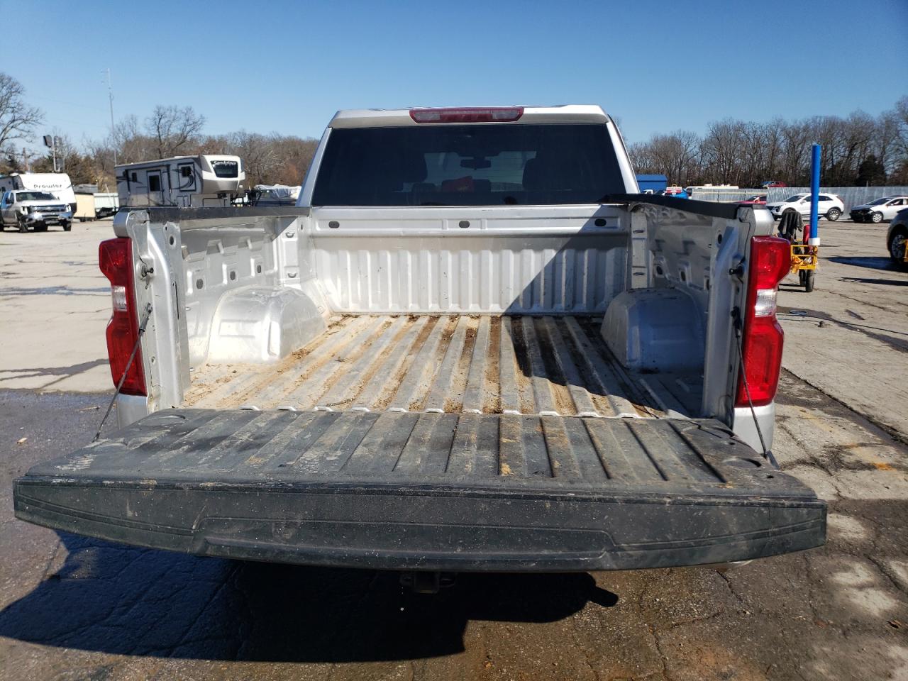 2020 Chevrolet Silverado VIN 3GCPYBEH1LG249537 Copart auction photo, all over damage thumbnail 6
