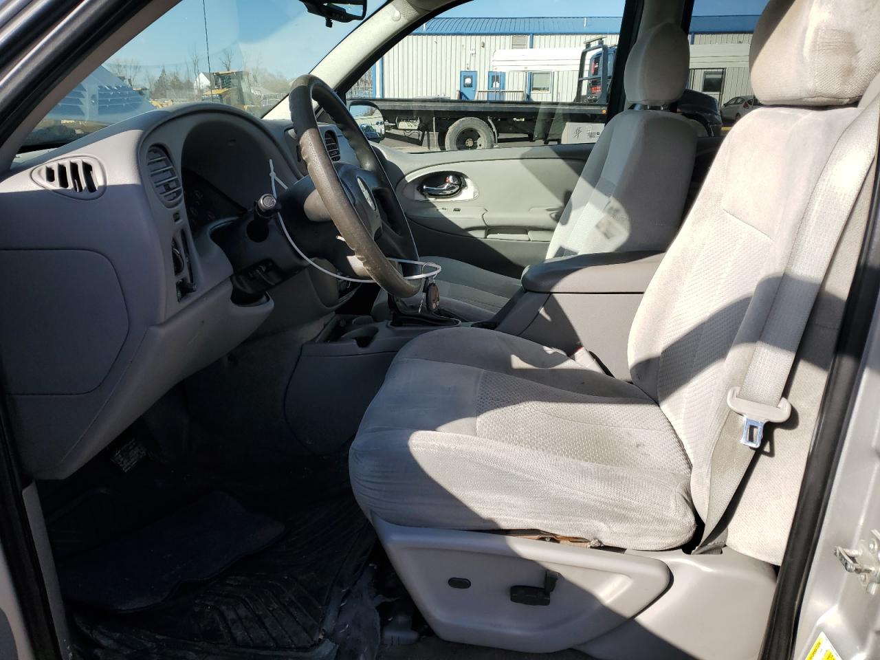 2008 Chevrolet TrailBlazer VIN 1GNDT13SX82136851 Copart auction photo, top/roof / side damage thumbnail 7