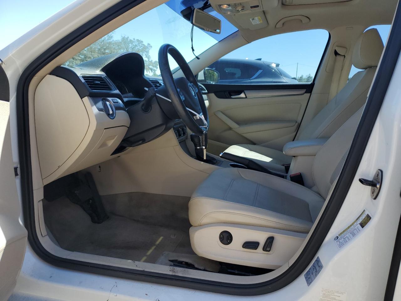 2014 Volkswagen Passat VIN 1VWBN7A34EC087299 Copart auction photo, rear end damage thumbnail 7