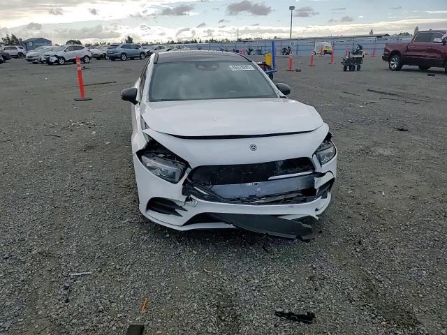 2019 Mercedes-Benz A-klasse VIN WDD3G4EB8KW024417 Copart auction photo, front end damage thumbnail 11
