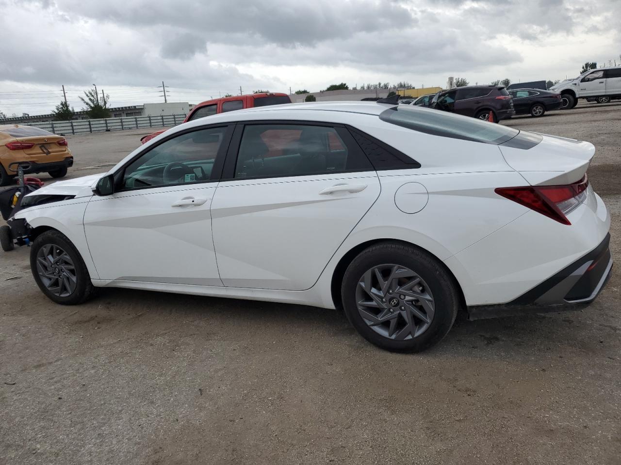 2024 Hyundai Elantra VIN KMHLM4DG6RU731517 Copart auction photo, front end damage thumbnail 2