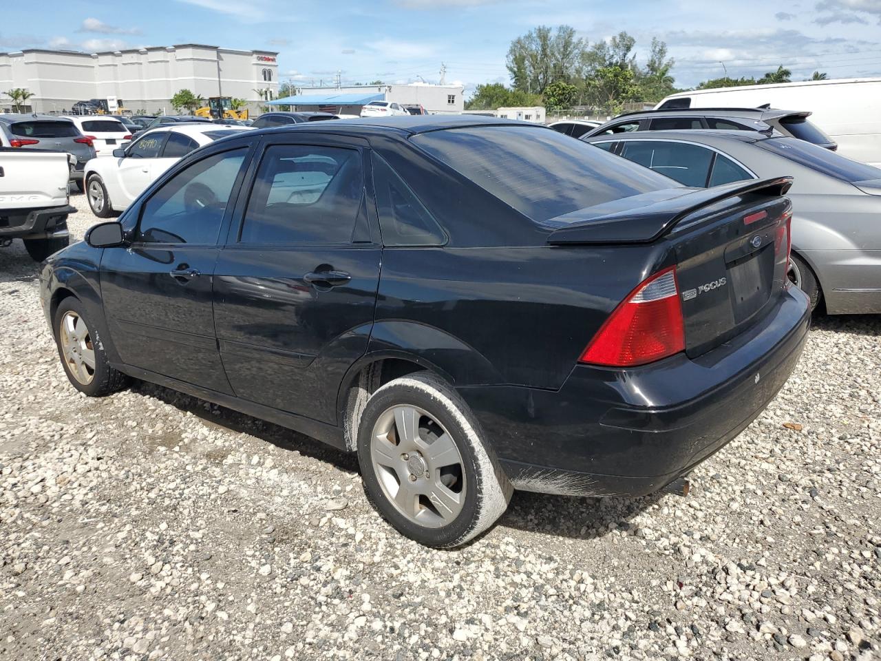 2007 Ford Focus VIN 1FAFP34NX7W299376 Copart auction photo, front end / side damage thumbnail 2