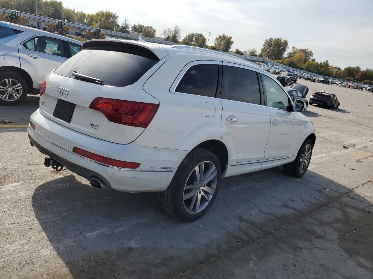 2015 Audi Q7 VIN WA1LMAFE8FD017277 Copart auction photo, all over damage thumbnail 3