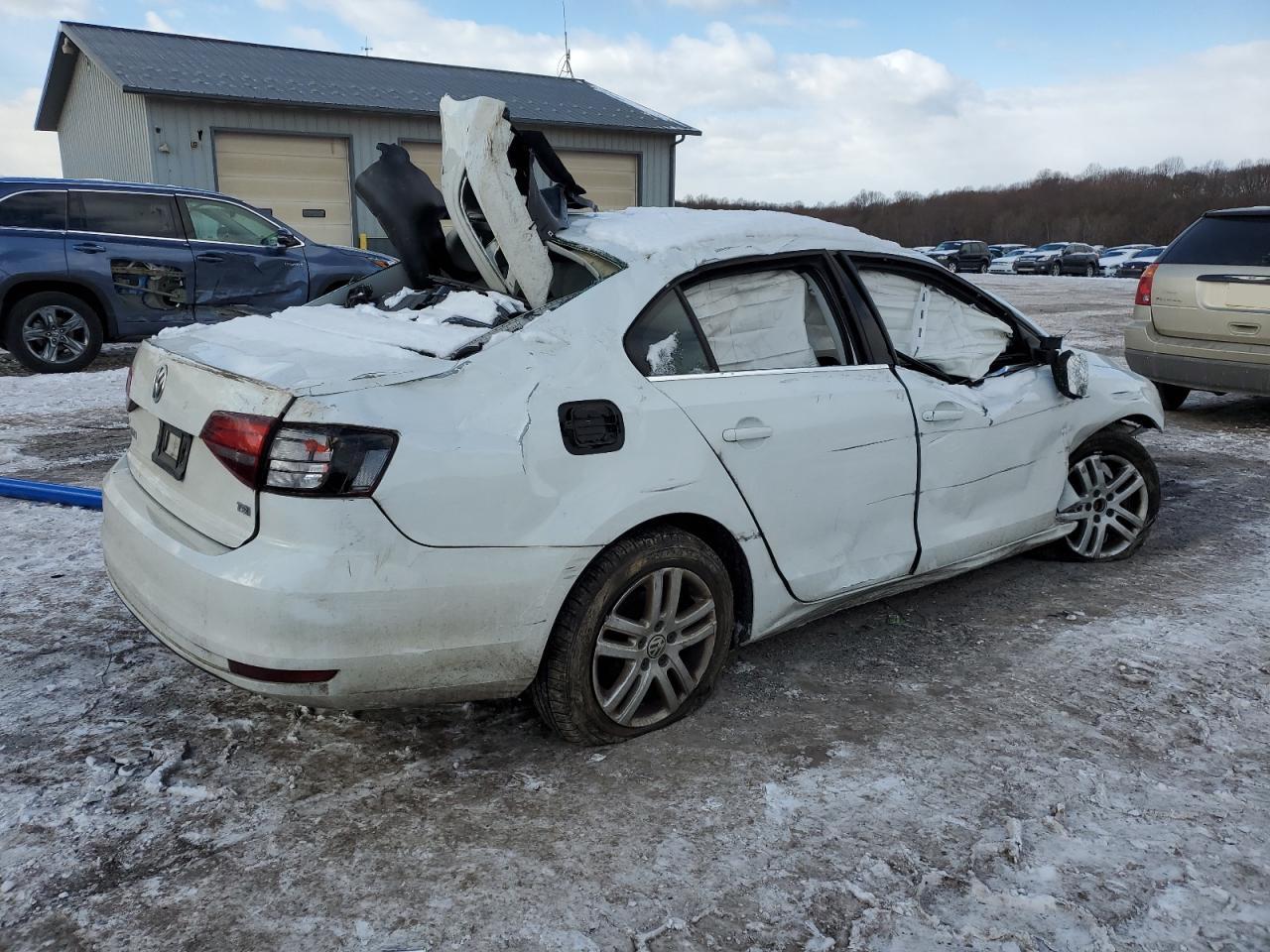 2017 Volkswagen Jetta VIN 3VW2B7AJ0HM263095 Copart auction photo, all over damage thumbnail 3